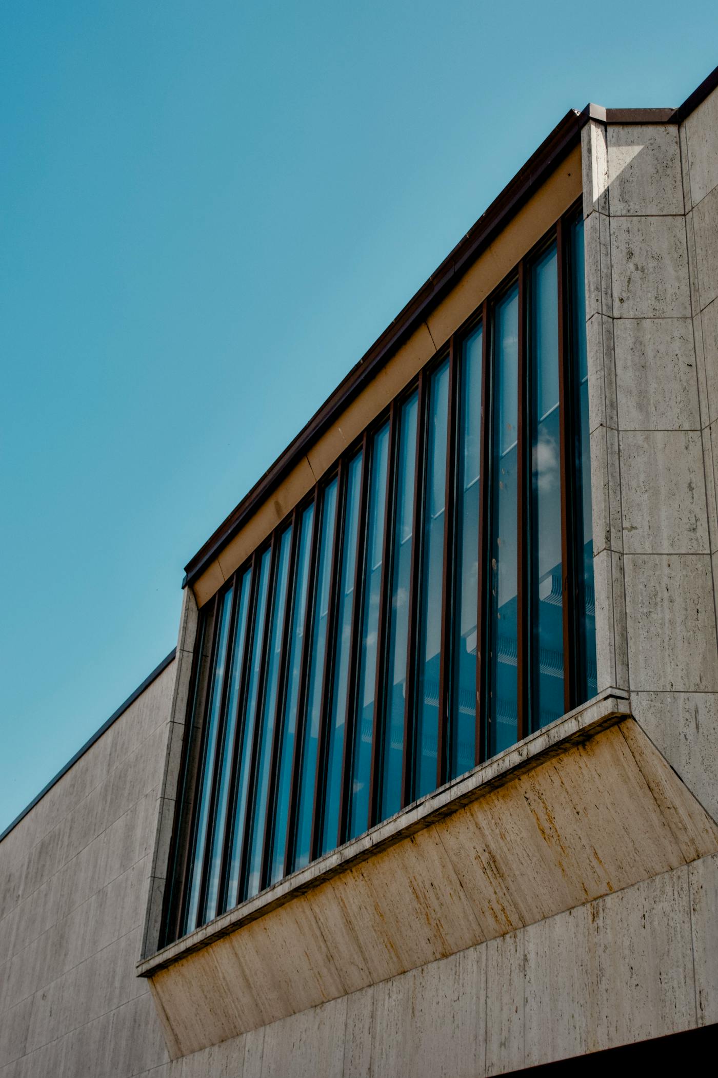 Fixed premium window panels